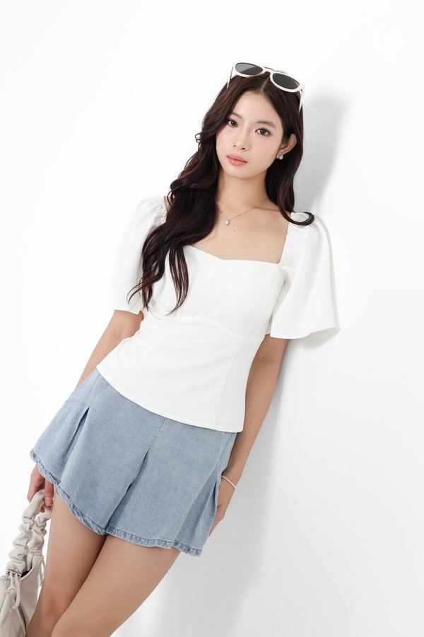 *TPZ* HERA FLUTTER SLEEVES TOP IN WHITE
