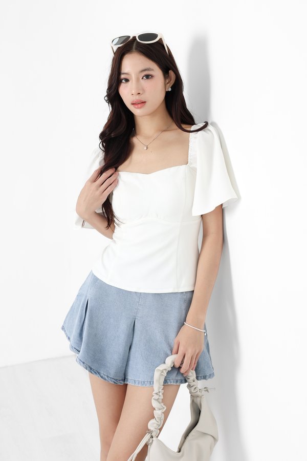 *TPZ* HERA FLUTTER SLEEVES TOP IN WHITE