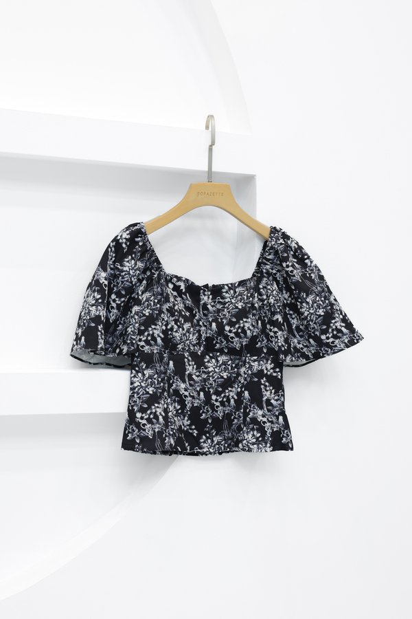 *TPZ* HERA FLUTTER SLEEVES TOP IN TOILE DE BEAUTY BLACK