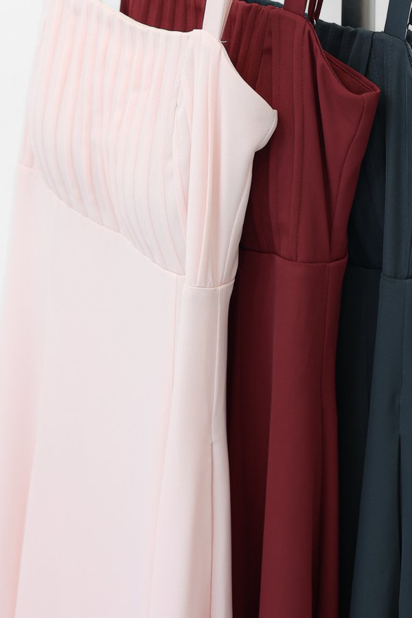 (PREORDER) *TPZ* HESTER PLEATED MAXI DRESS (SOLID COLOURS)
