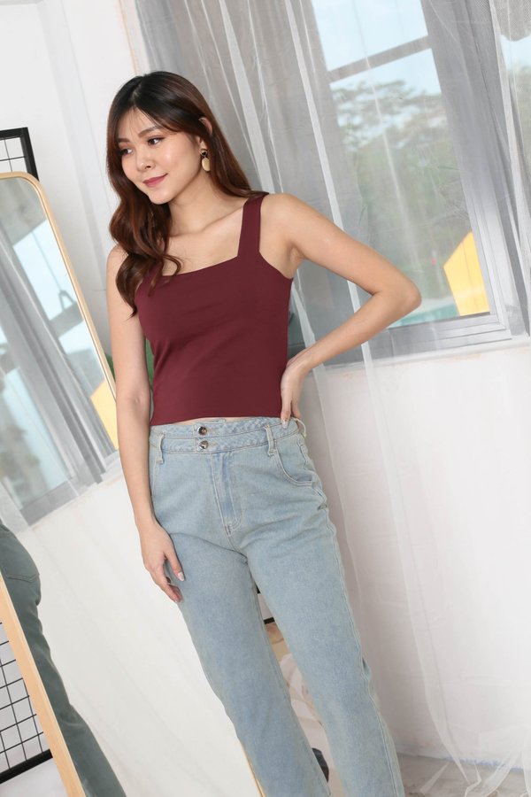 *TPZ* (PREMIUM) OLIVIA REVERSIBLE BASIC TOP IN BURGUNDY