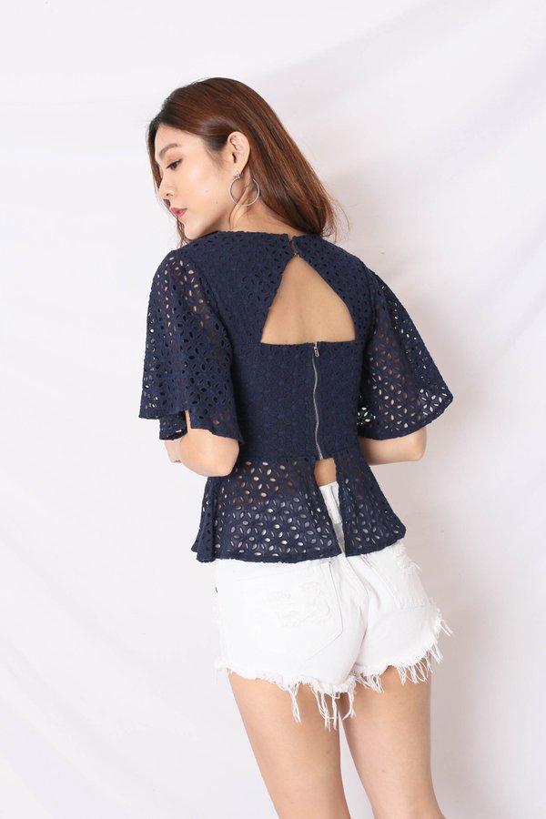 *TPZ* (PREMIUM) OLVA EYELET TOP IN NAVY