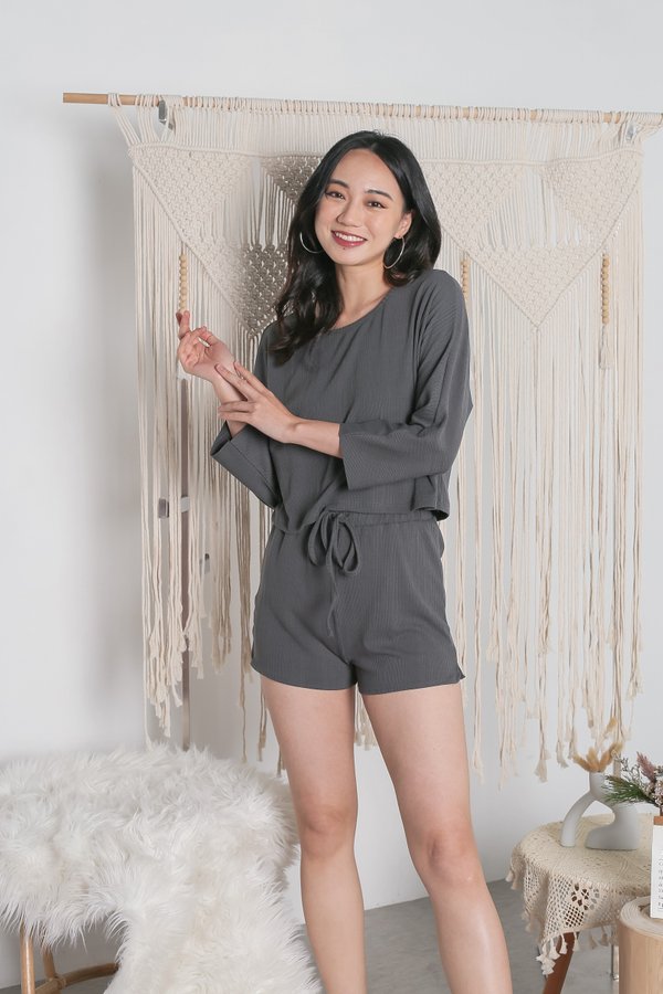 *TPZ* CHILL OUT SLOUCHY LOUNGE TOP IN GUNMETAL *WITH MATCHING SCRUNCHIE* 