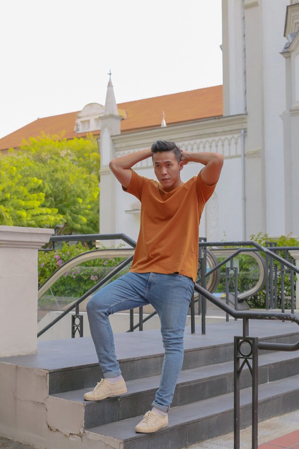 *TPZ* COUPE UNISEX BASIC TEE IN HONEY MUSTARD