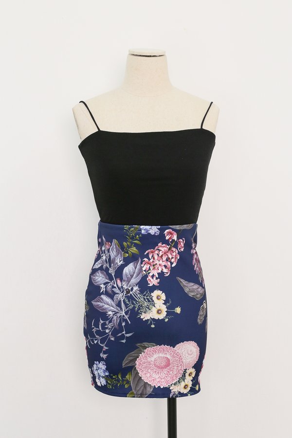 KLARA BODYCON SKIRT IN NAVY FLORAL 