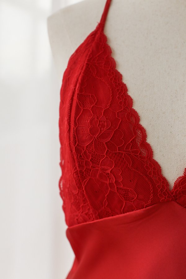 CROCHET SATIN NIGHTGOWN IN RED